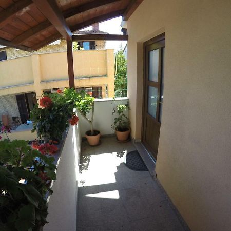 Appartamento Apartman Koralj Pola Esterno foto